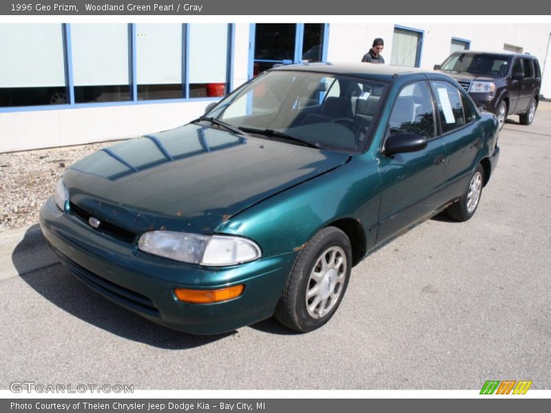 Woodland Green Pearl / Gray 1996 Geo Prizm