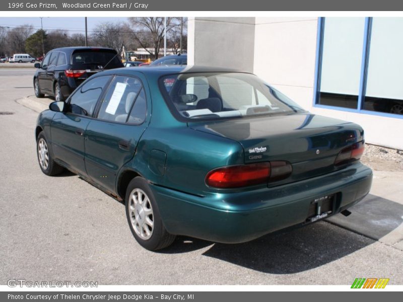 Woodland Green Pearl / Gray 1996 Geo Prizm