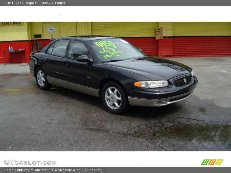 Black / Taupe 2001 Buick Regal LS
