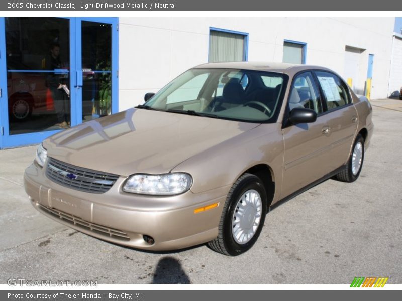 Light Driftwood Metallic / Neutral 2005 Chevrolet Classic
