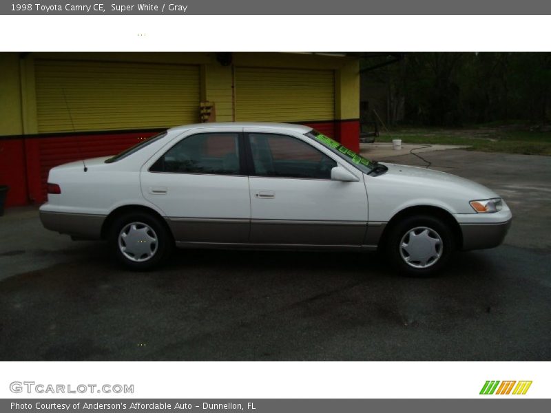 Super White / Gray 1998 Toyota Camry CE