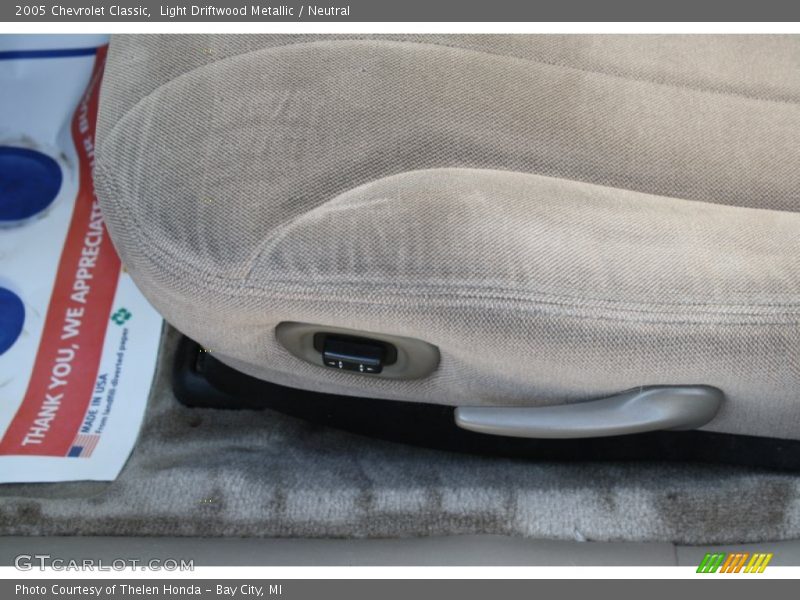 Light Driftwood Metallic / Neutral 2005 Chevrolet Classic