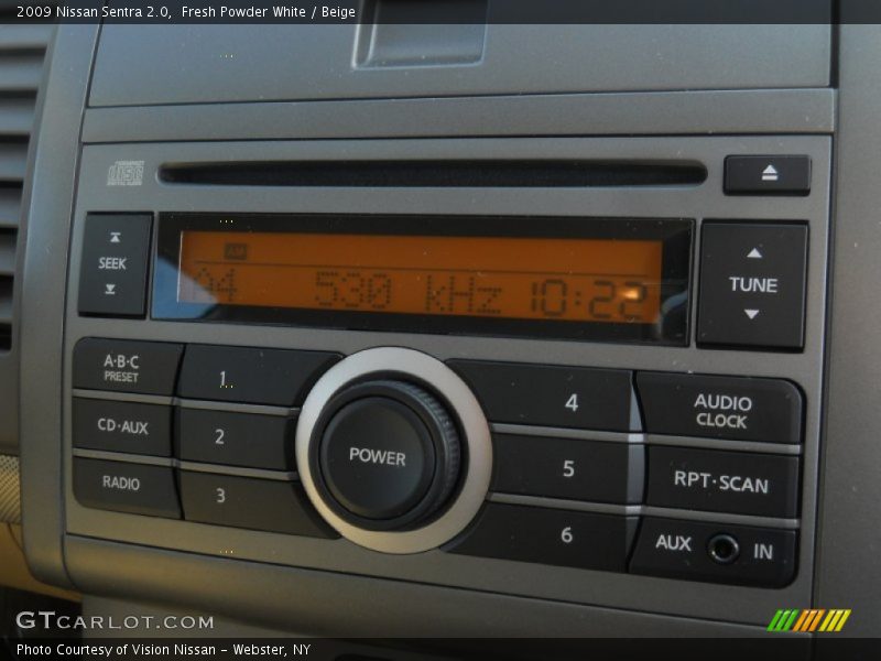Fresh Powder White / Beige 2009 Nissan Sentra 2.0