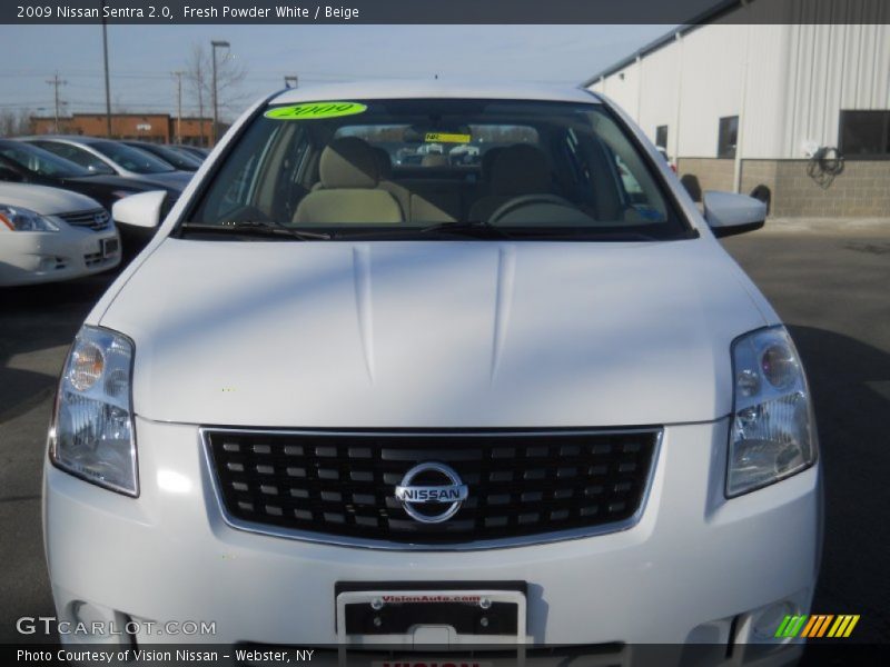 Fresh Powder White / Beige 2009 Nissan Sentra 2.0