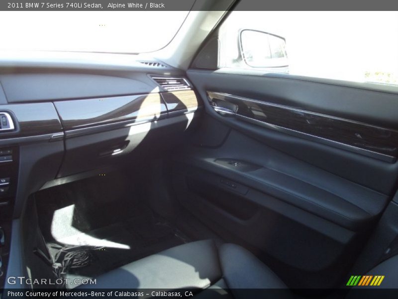 Alpine White / Black 2011 BMW 7 Series 740Li Sedan