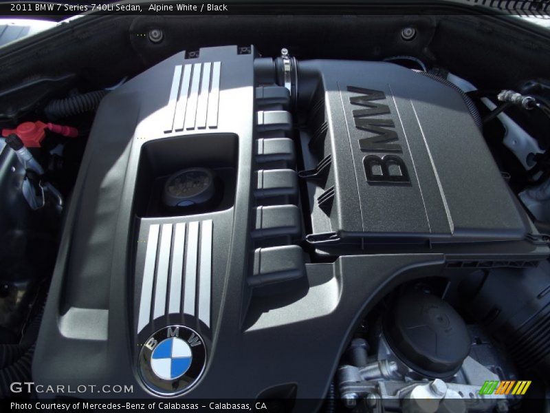 Alpine White / Black 2011 BMW 7 Series 740Li Sedan