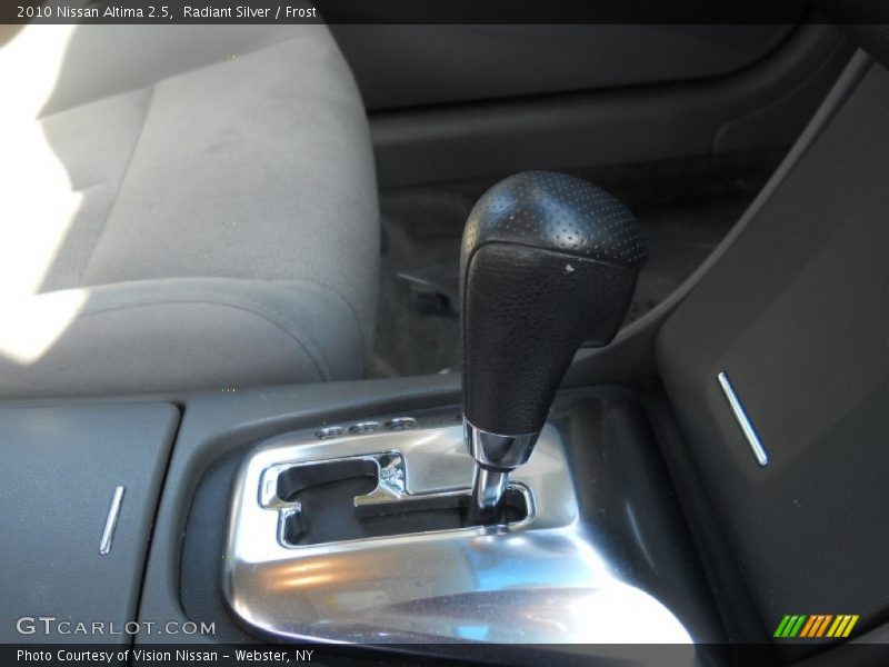 Radiant Silver / Frost 2010 Nissan Altima 2.5