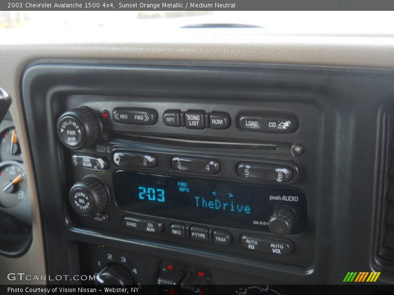 Sunset Orange Metallic / Medium Neutral 2003 Chevrolet Avalanche 1500 4x4