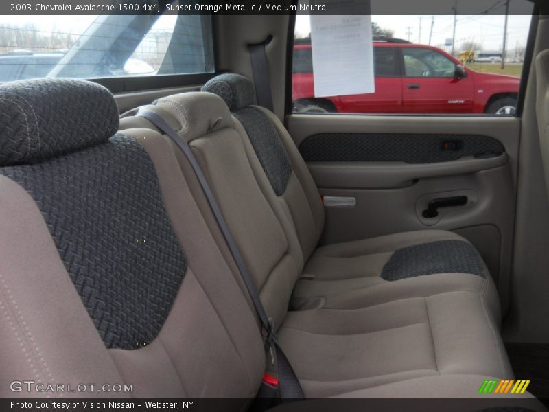 Sunset Orange Metallic / Medium Neutral 2003 Chevrolet Avalanche 1500 4x4