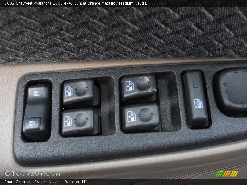 Sunset Orange Metallic / Medium Neutral 2003 Chevrolet Avalanche 1500 4x4