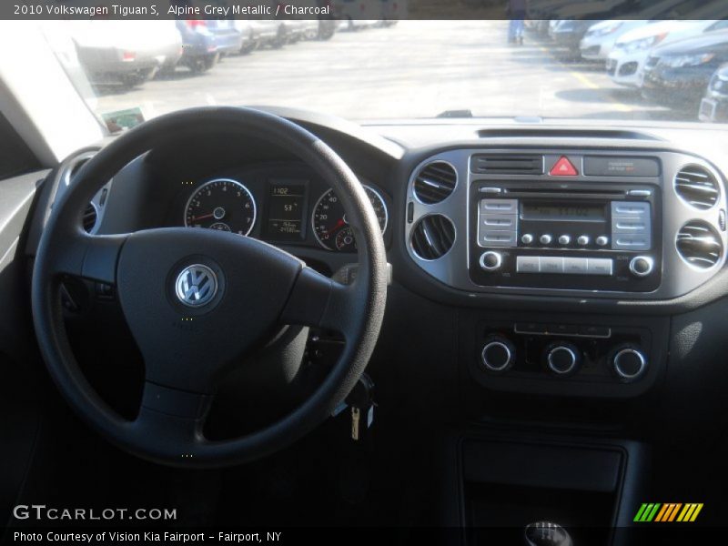 Alpine Grey Metallic / Charcoal 2010 Volkswagen Tiguan S