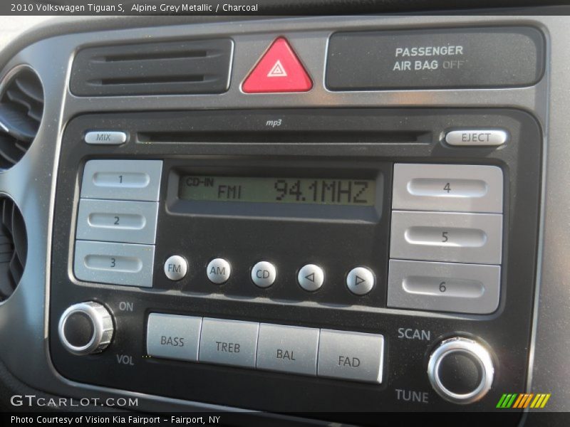 Audio System of 2010 Tiguan S