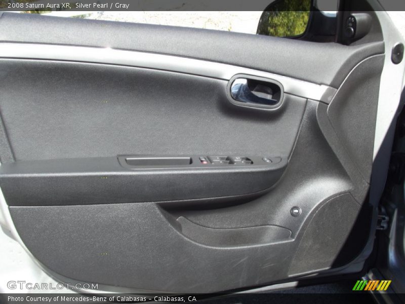 Silver Pearl / Gray 2008 Saturn Aura XR