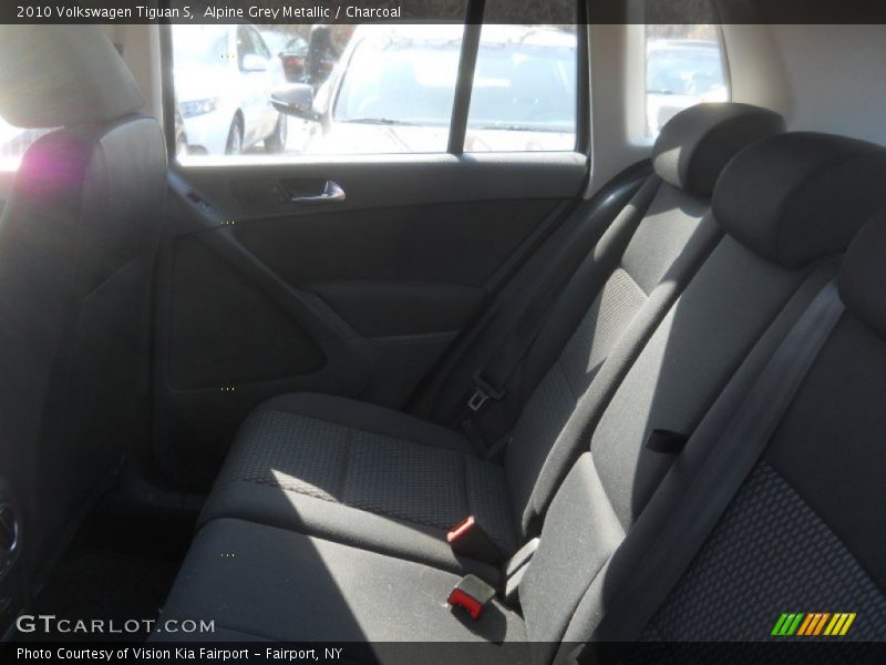 Alpine Grey Metallic / Charcoal 2010 Volkswagen Tiguan S