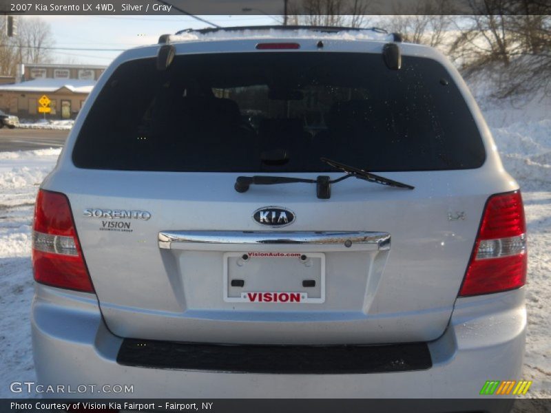 Silver / Gray 2007 Kia Sorento LX 4WD