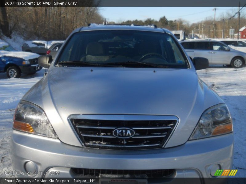 Silver / Gray 2007 Kia Sorento LX 4WD