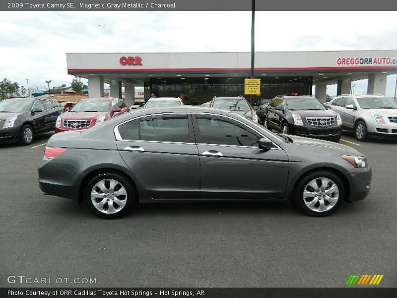 Magnetic Gray Metallic / Charcoal 2009 Toyota Camry SE