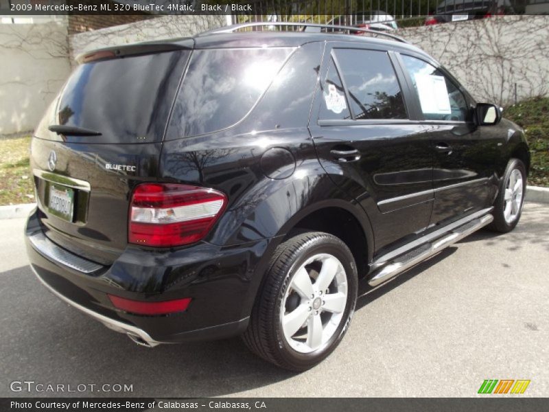 Black / Black 2009 Mercedes-Benz ML 320 BlueTec 4Matic