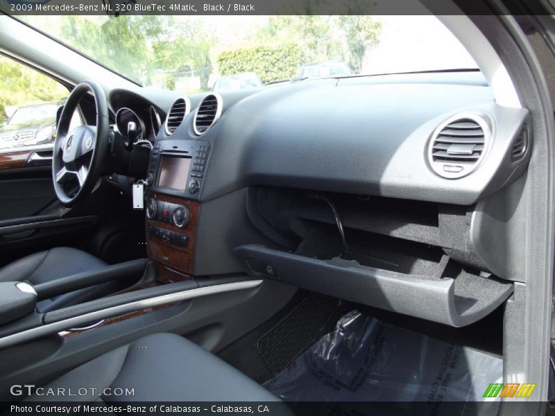 Black / Black 2009 Mercedes-Benz ML 320 BlueTec 4Matic
