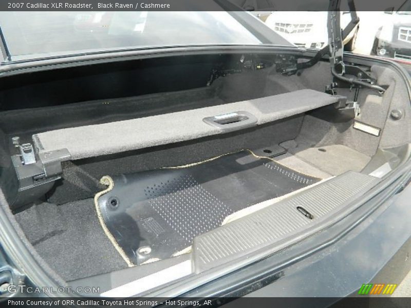  2007 XLR Roadster Trunk