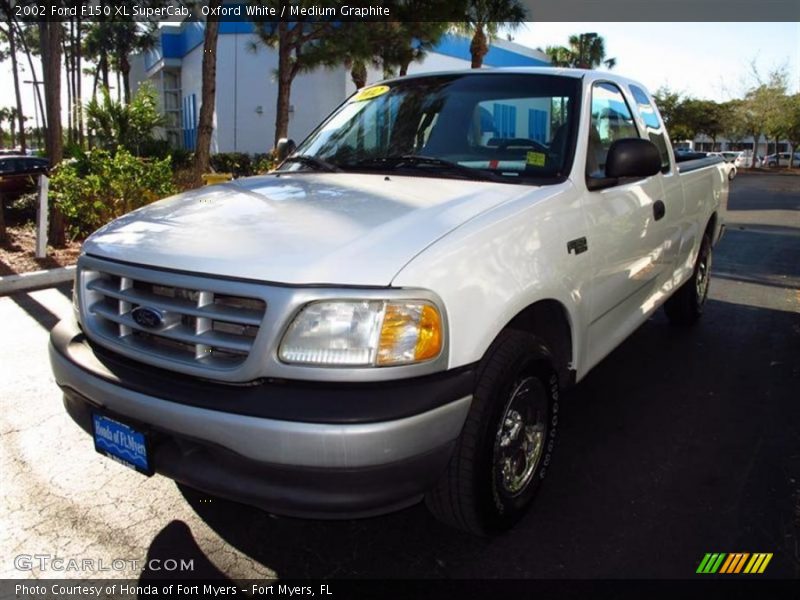 Oxford White / Medium Graphite 2002 Ford F150 XL SuperCab