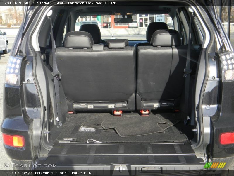  2010 Outlander GT 4WD Trunk