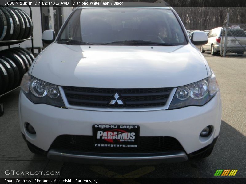 Diamond White Pearl / Black 2008 Mitsubishi Outlander XLS 4WD