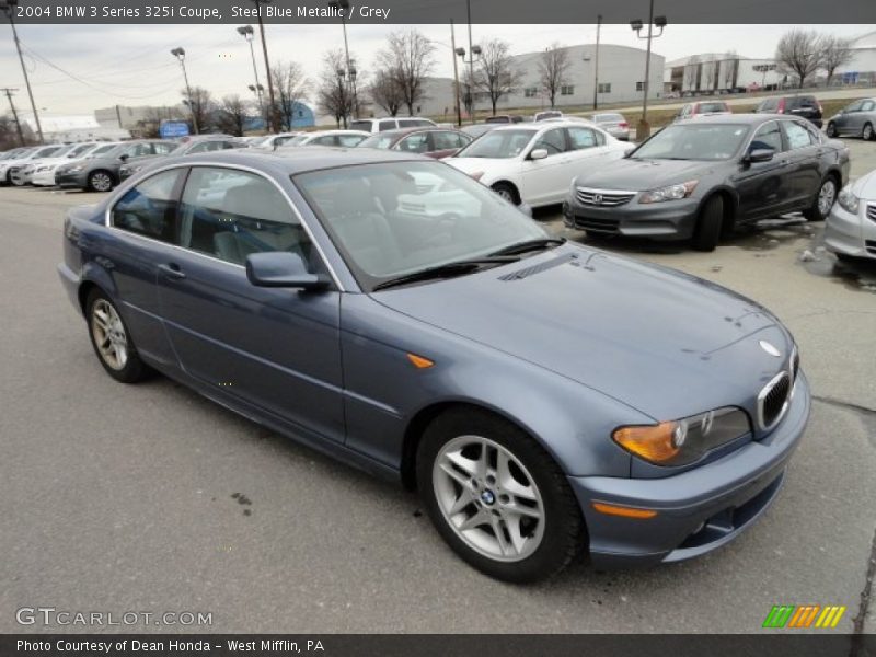 Front 3/4 View of 2004 3 Series 325i Coupe