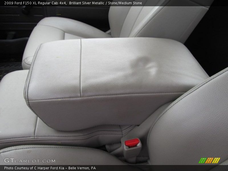 Brilliant Silver Metallic / Stone/Medium Stone 2009 Ford F150 XL Regular Cab 4x4