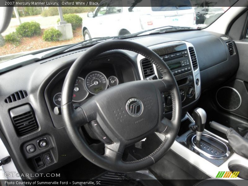  2007 Mariner Luxury Black Interior