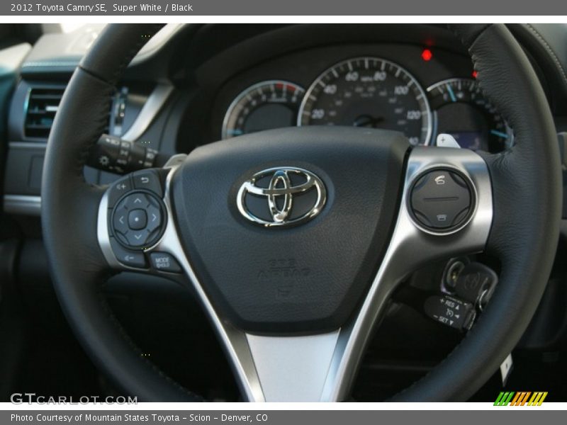 Super White / Black 2012 Toyota Camry SE