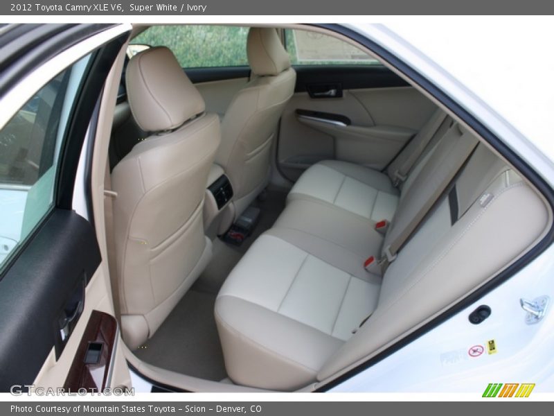 Super White / Ivory 2012 Toyota Camry XLE V6