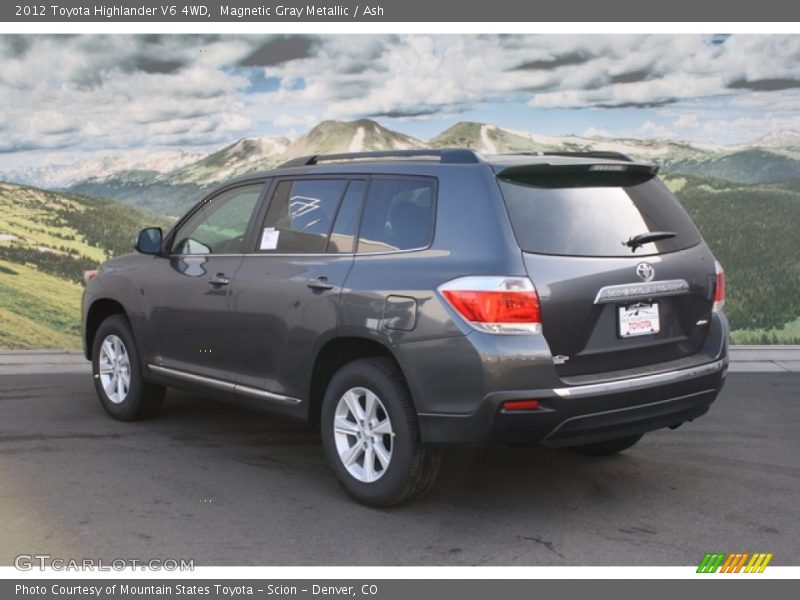 Magnetic Gray Metallic / Ash 2012 Toyota Highlander V6 4WD