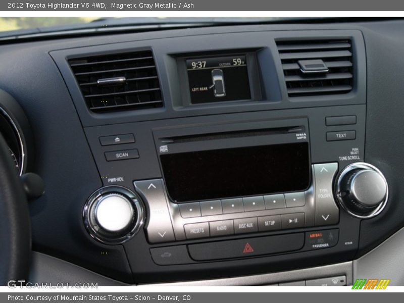 Magnetic Gray Metallic / Ash 2012 Toyota Highlander V6 4WD