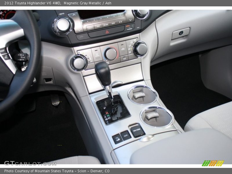 Magnetic Gray Metallic / Ash 2012 Toyota Highlander V6 4WD