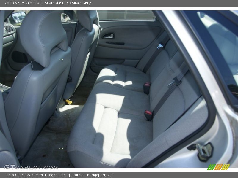 Silver Metallic / Silver Grey 2000 Volvo S40 1.9T