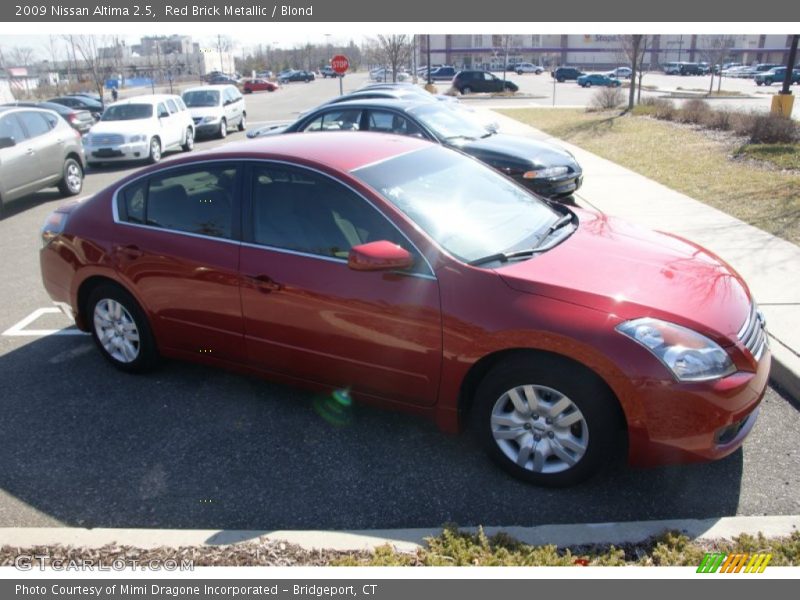 Red Brick Metallic / Blond 2009 Nissan Altima 2.5