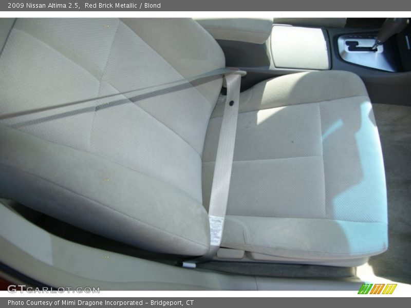 Red Brick Metallic / Blond 2009 Nissan Altima 2.5