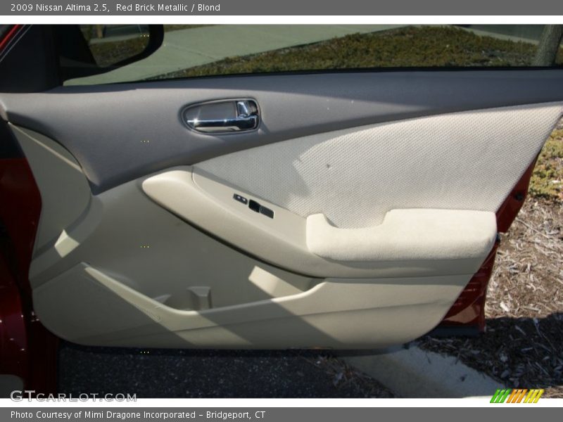 Red Brick Metallic / Blond 2009 Nissan Altima 2.5