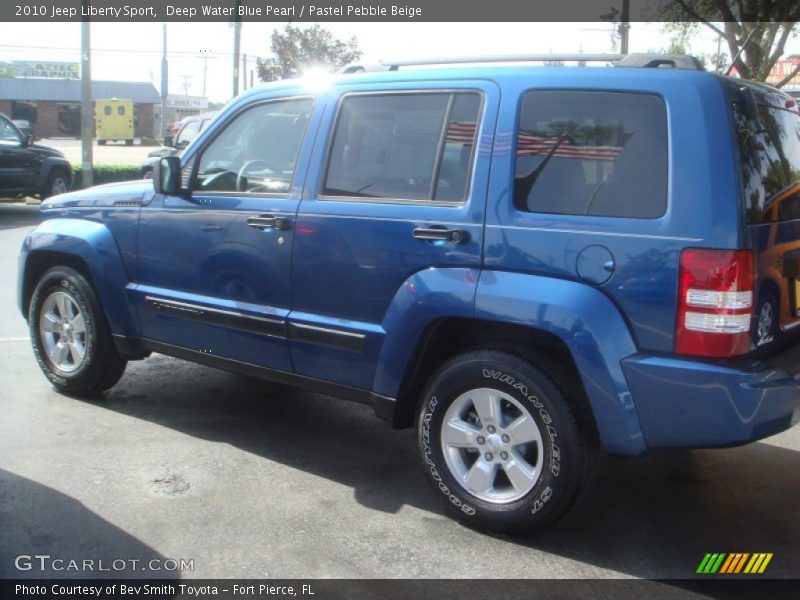 Deep Water Blue Pearl / Pastel Pebble Beige 2010 Jeep Liberty Sport
