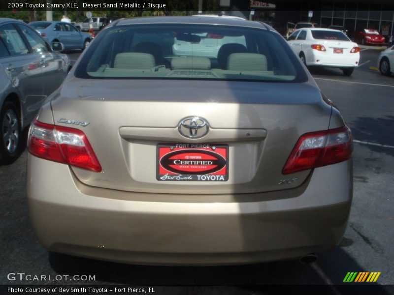 Desert Sand Metallic / Bisque 2009 Toyota Camry XLE