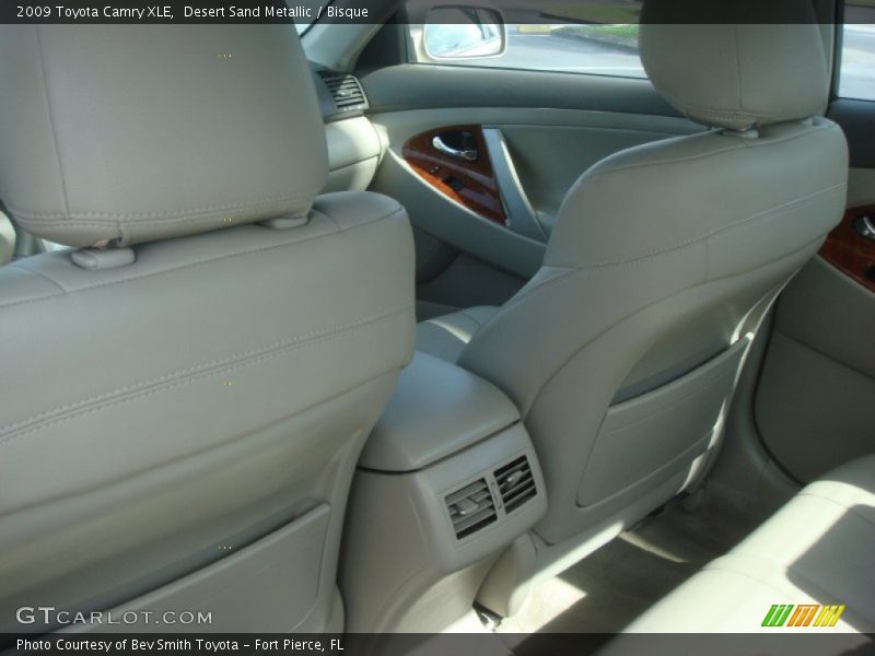 Desert Sand Metallic / Bisque 2009 Toyota Camry XLE