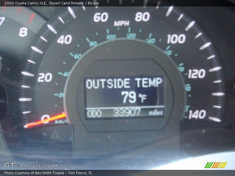 Desert Sand Metallic / Bisque 2009 Toyota Camry XLE