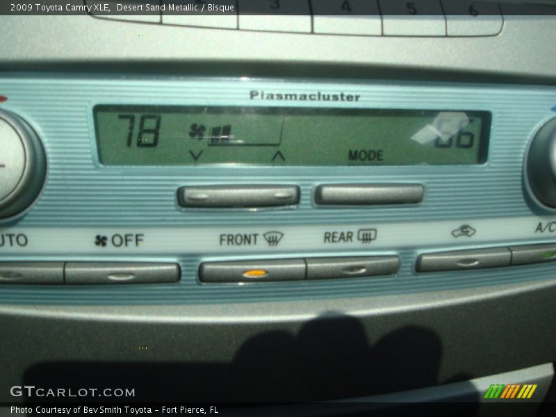 Desert Sand Metallic / Bisque 2009 Toyota Camry XLE