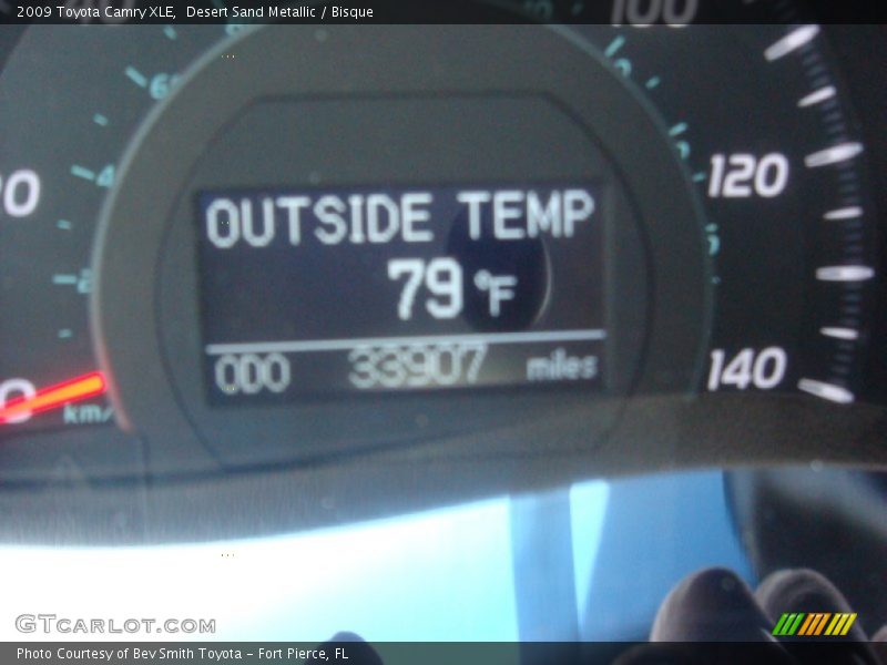 Desert Sand Metallic / Bisque 2009 Toyota Camry XLE