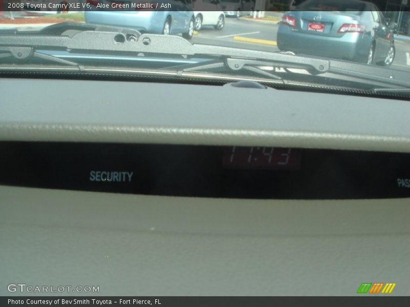 Aloe Green Metallic / Ash 2008 Toyota Camry XLE V6