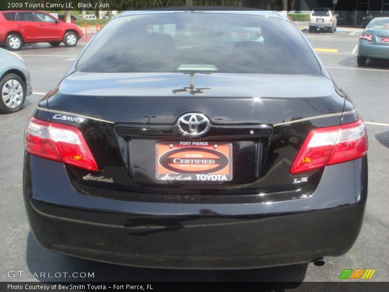Black / Ash 2009 Toyota Camry LE