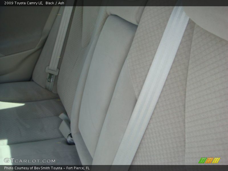 Black / Ash 2009 Toyota Camry LE