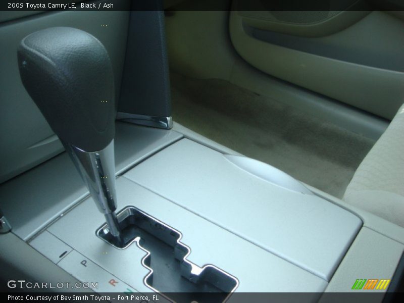 Black / Ash 2009 Toyota Camry LE