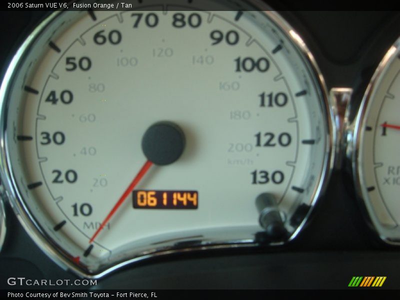 Fusion Orange / Tan 2006 Saturn VUE V6